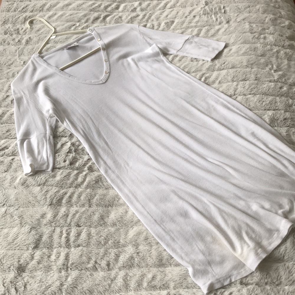 2/$25! ⭐️ Sharon Segal V-neck t-shirt tunic‎ dress